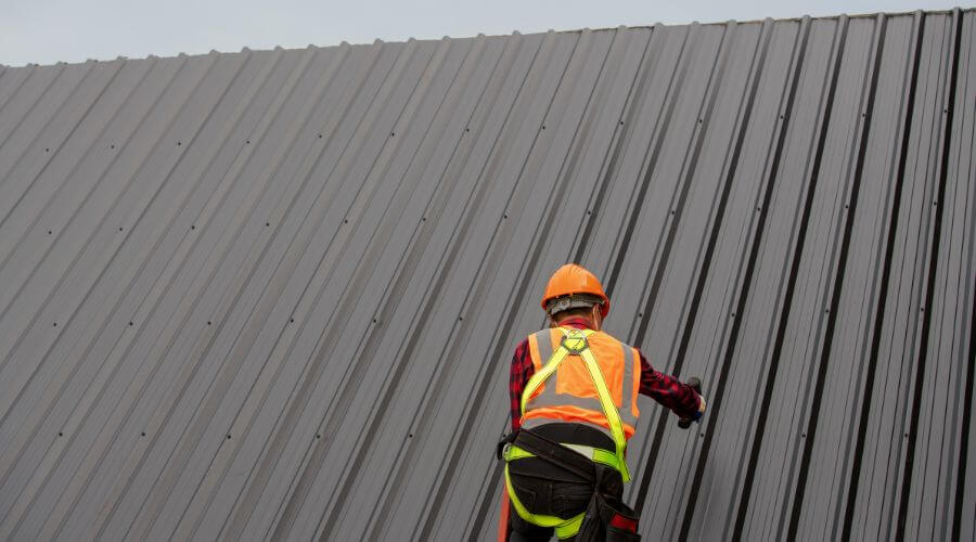 Expert Emergency Roof Repairs services in Farmersville, CA